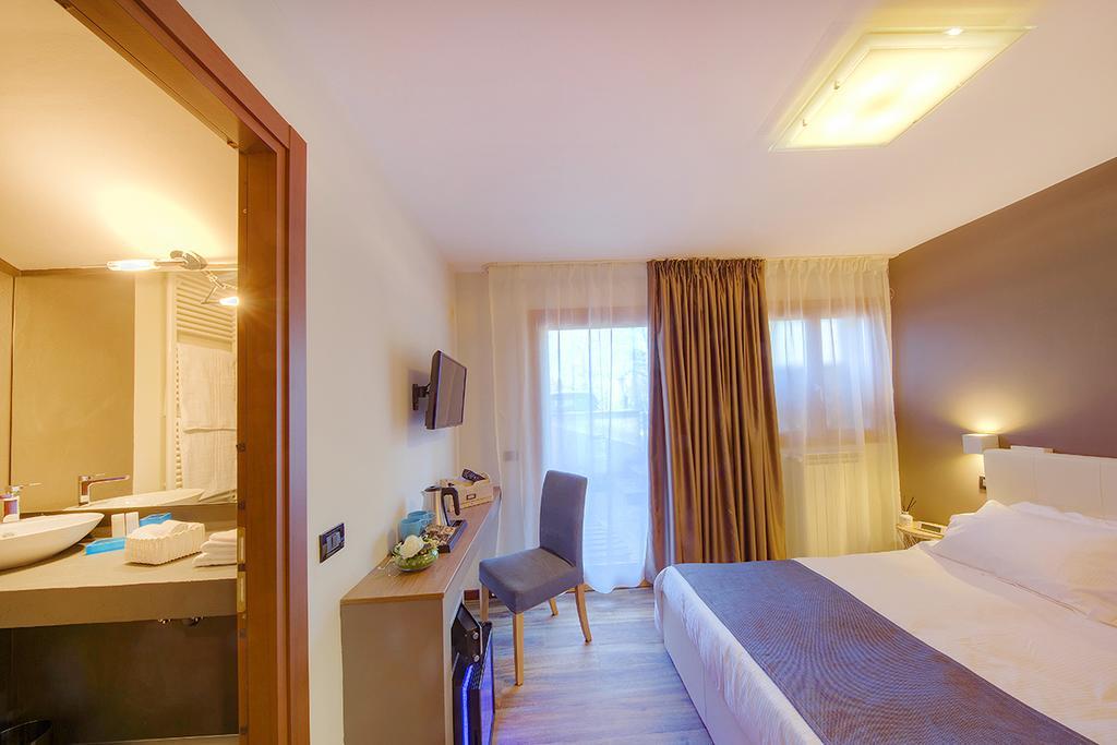 Padriciano Suite Exterior foto